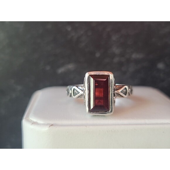 Silpada 925 Sterling Silver Garnet Solitaire Ring, Size US 6.25 Vintage - Picture 2 of 10